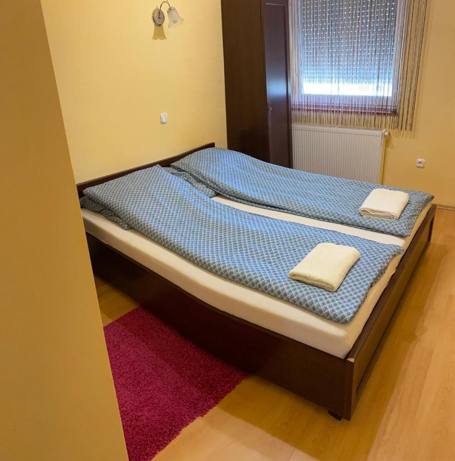 Pandora Pool Apartman Hajduszoboszlo Exterior photo