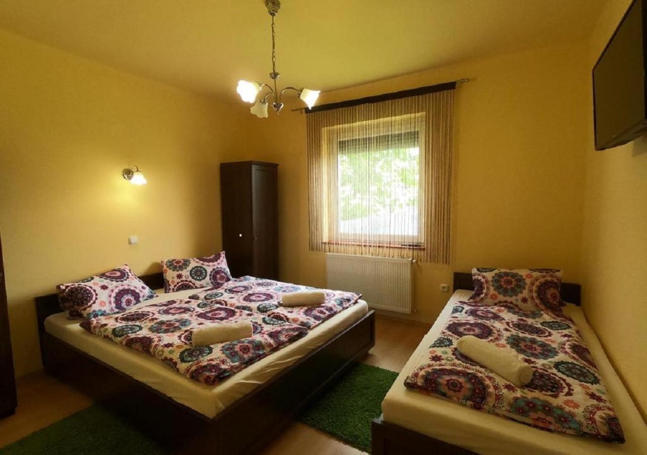 Pandora Pool Apartman Hajduszoboszlo Exterior photo