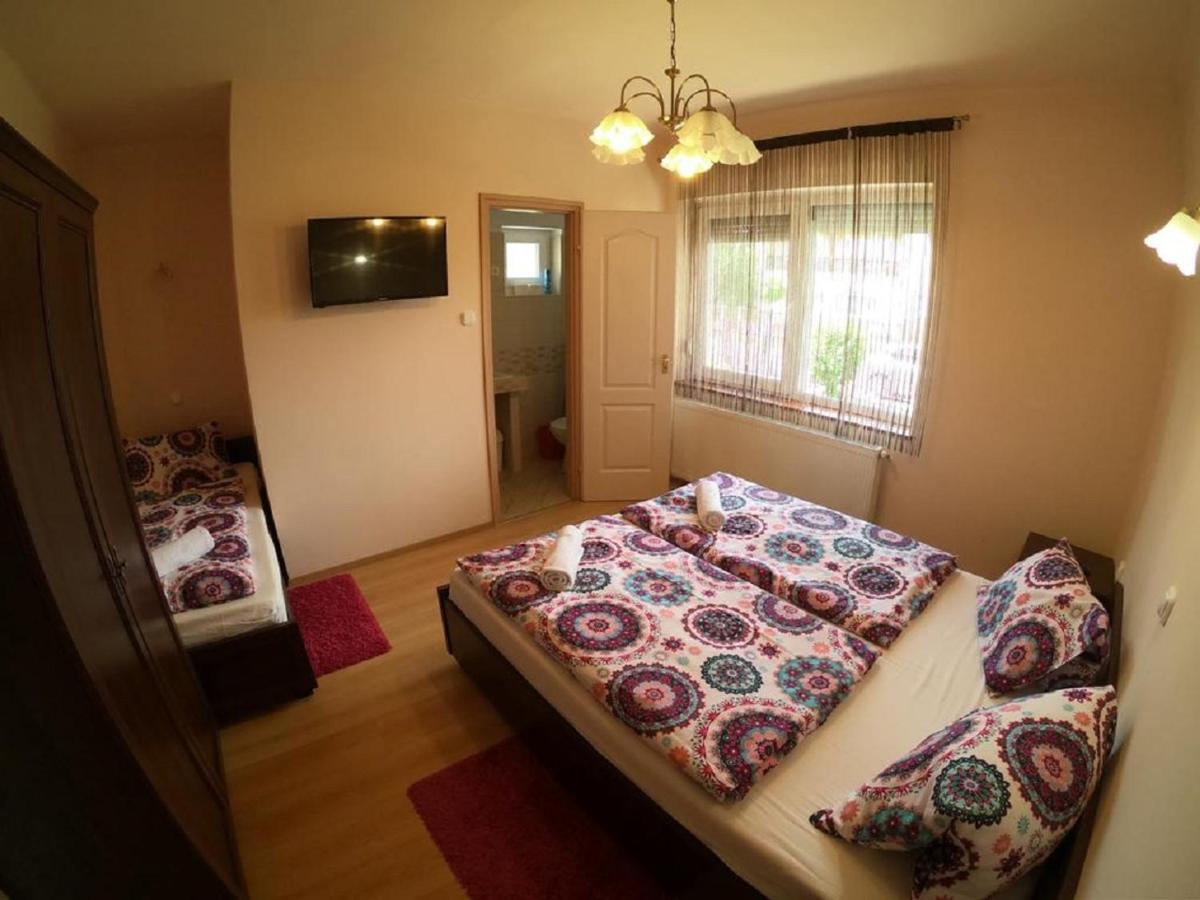 Pandora Pool Apartman Hajduszoboszlo Exterior photo